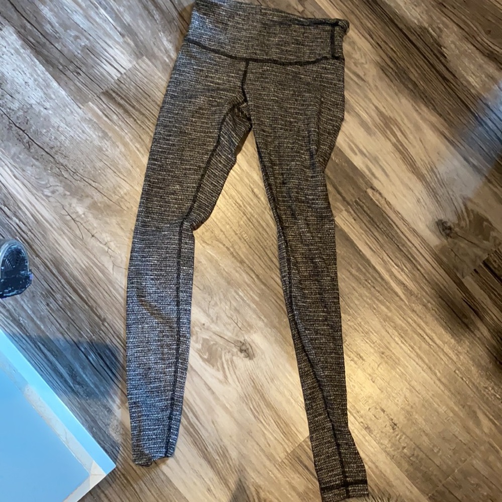 Lululemon leggings - Picture 3 of 4